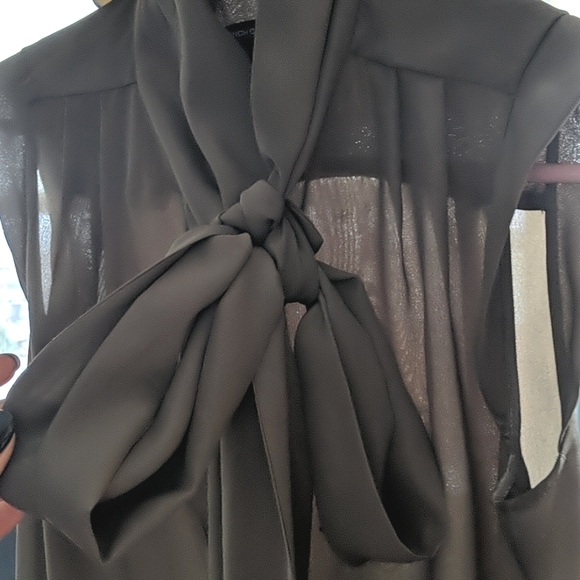 French Connection Moss Green Blouse with front tie - Picture 2 of 4